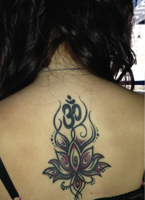 67 Amazing Lotus Back Neck Tattoos