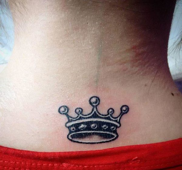 Amazing Queen Tattoo Design
