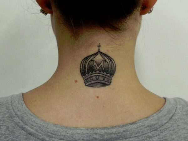 Black Queen Crown Tattoo On Neck