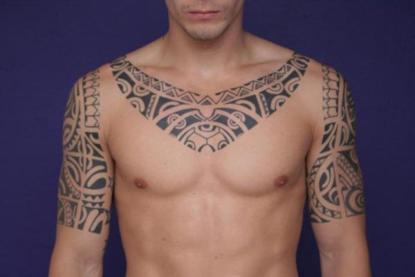 Hawaiian Necklace Tattoo On Shoulder