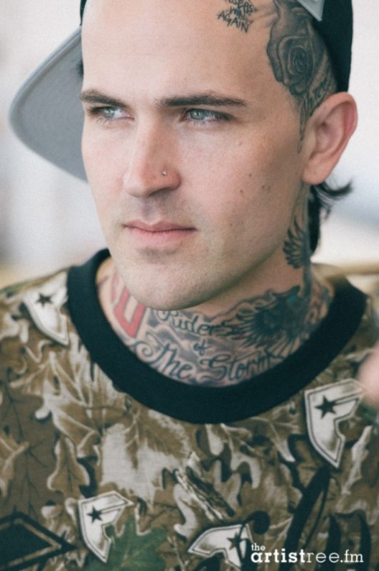 Rulerz Design Tattoo On Yelawolf  Neck