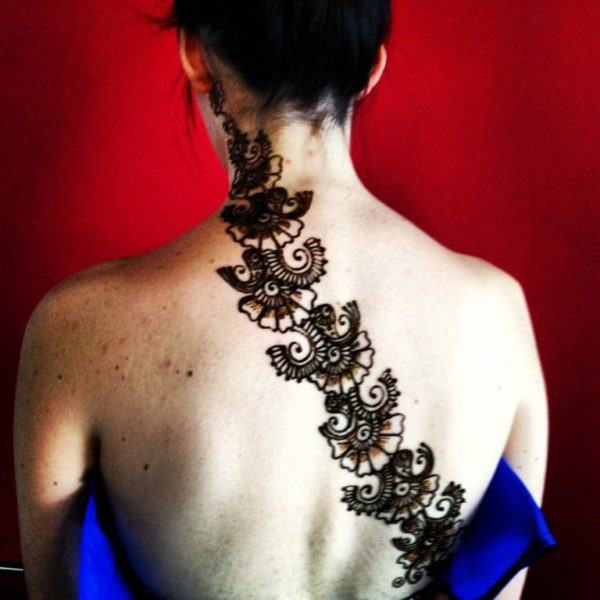 Stylish Henna Tattoo Design On Neck