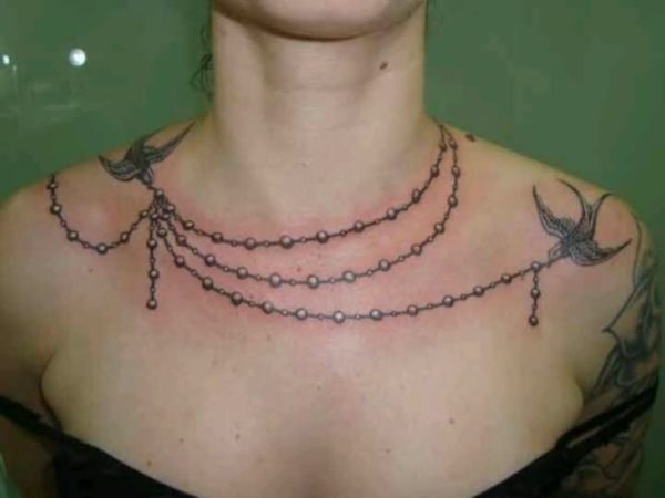 Sweet Chain Neck Tattoo