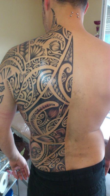 Tribal tattoo On Half Neck